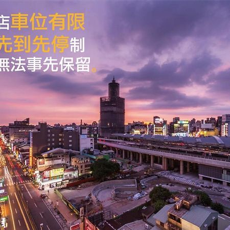 Twinstar Hotel Taichung Esterno foto