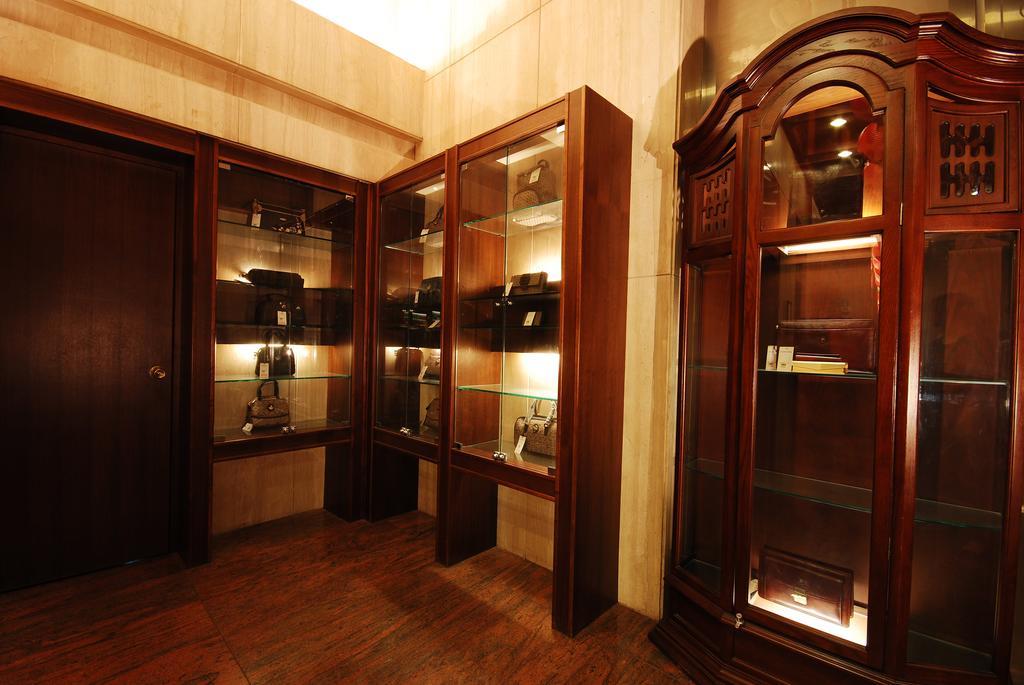 Twinstar Hotel Taichung Esterno foto