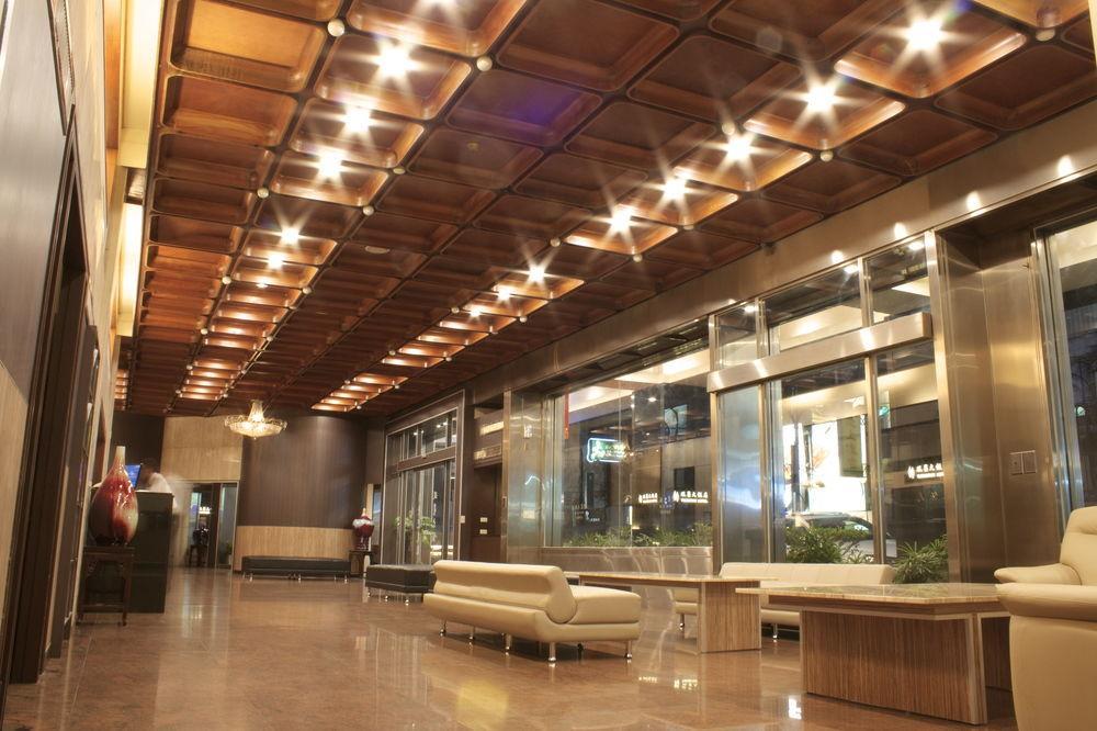 Twinstar Hotel Taichung Esterno foto