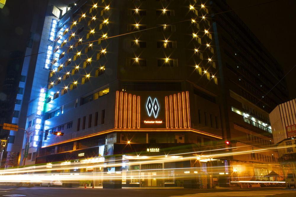 Twinstar Hotel Taichung Esterno foto